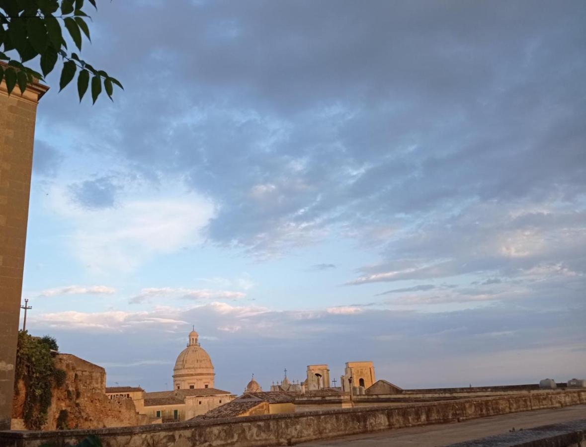 Trigona Garden Suite Noto Dış mekan fotoğraf